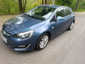 Opel Astra J ver-1-4-ecoflex-start-stop-active 2013