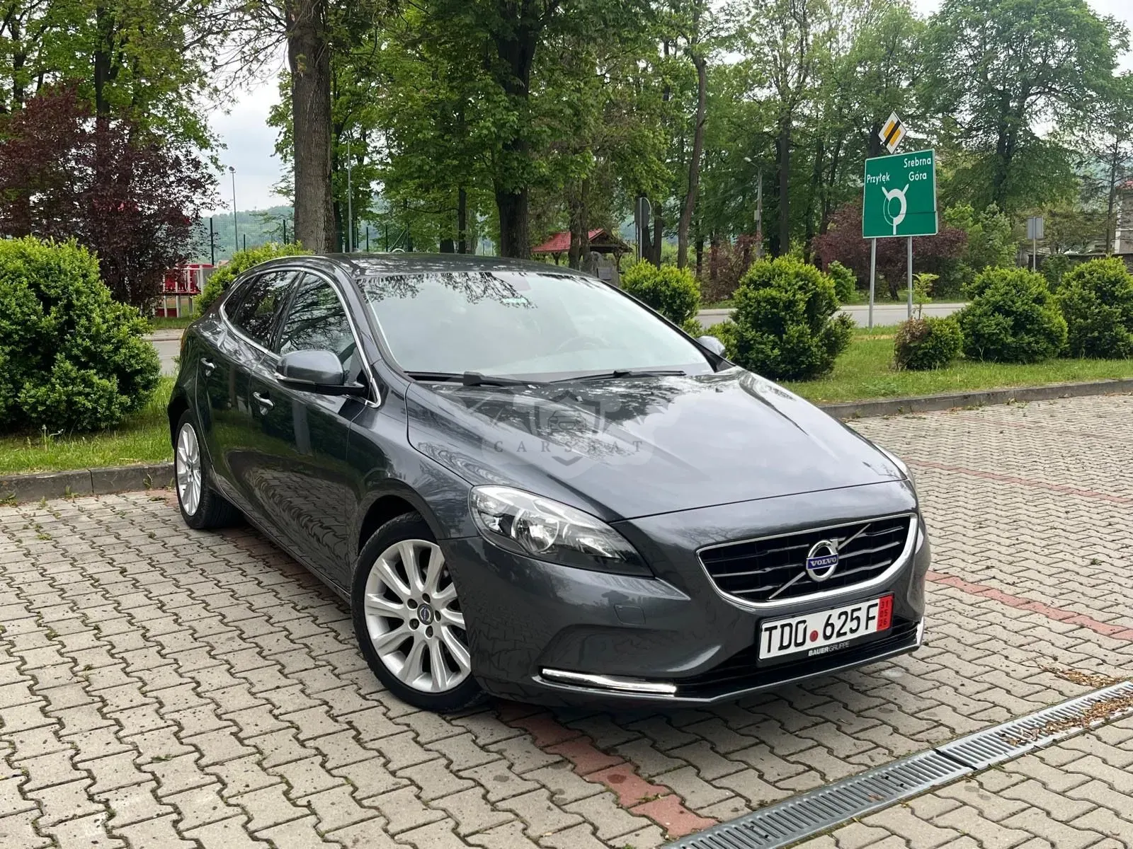 Volvo V40 II D2 You 2014