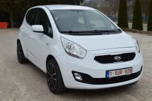 Kia Venga 1.4 CVVT Titanium Collection 2012