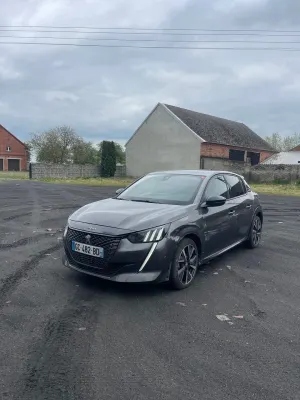 Peugeot 208 II 1.2 PureTech GT S&S EAT8 2021