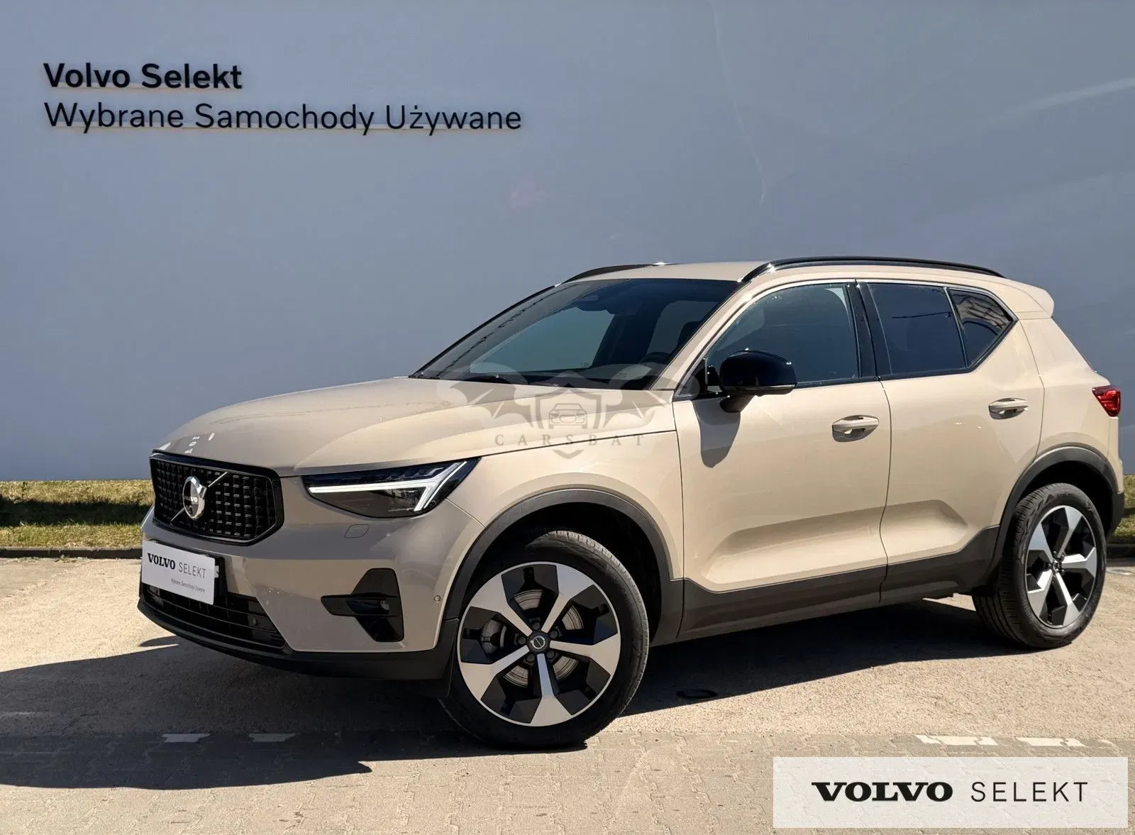 Volvo XC40 2025