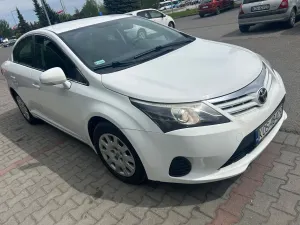 Toyota Avensis III 2.0 D-4D Luna 2012