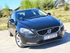 Volvo V40 II 2015
