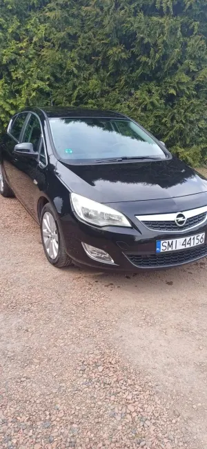 Opel Astra J 2009