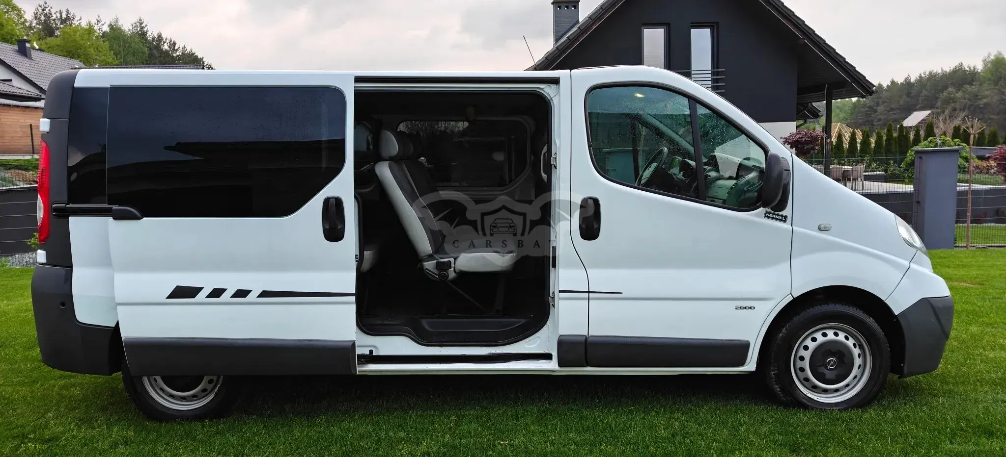 Opel Vivaro I L2H1 2.9t Edition 2011