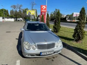 Mercedes-Benz E W211 220 CDI Automatik Classic 2005