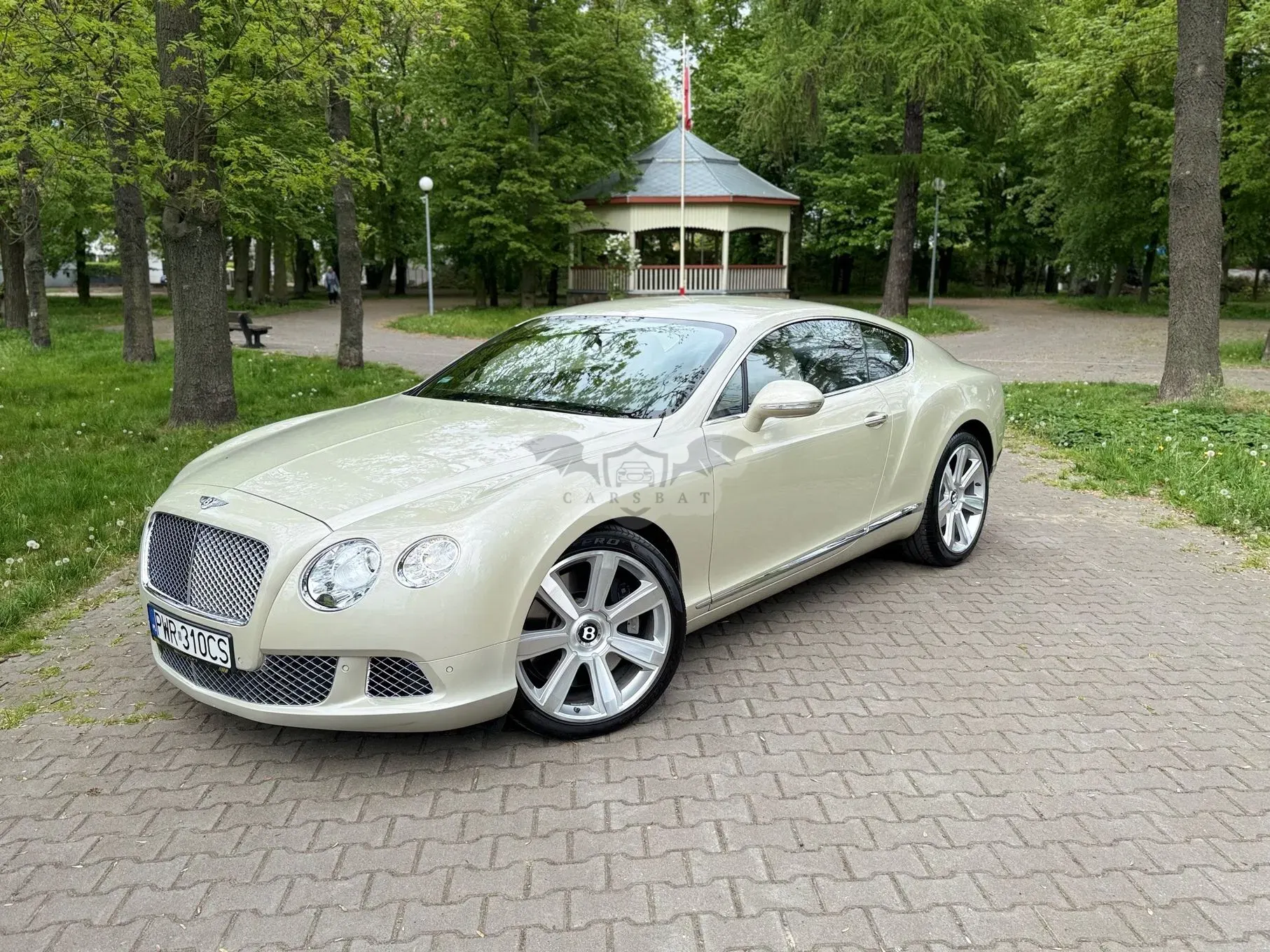 Bentley Continental W12 2012