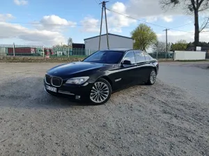 BMW 7 Series F01 750Li 2009