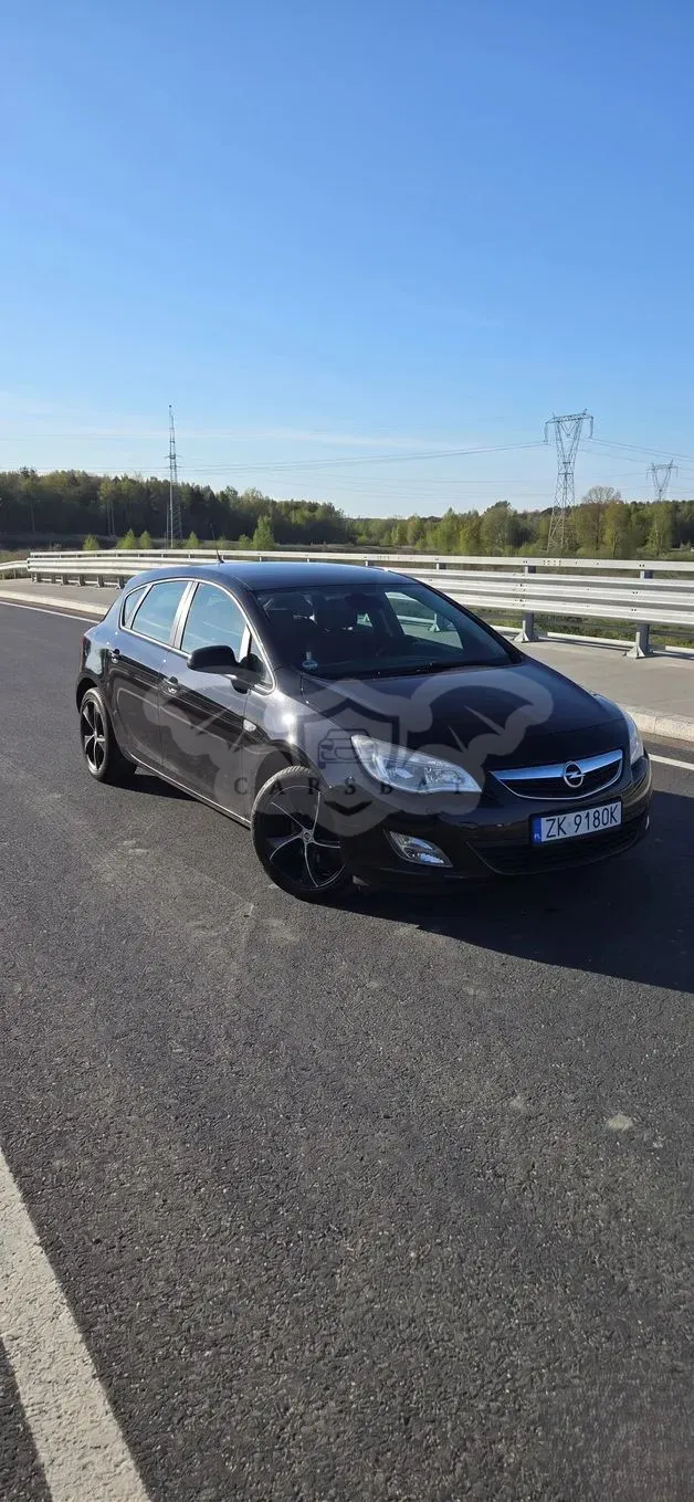 Opel Astra J 1.4 Turbo 2011