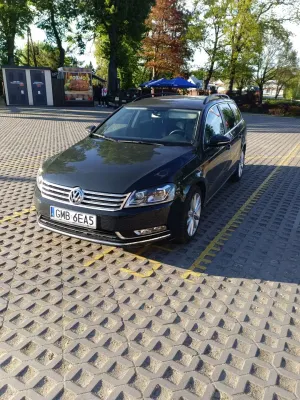 Volkswagen Passat B7 2.0 TDI DPF DSG Highline 2012