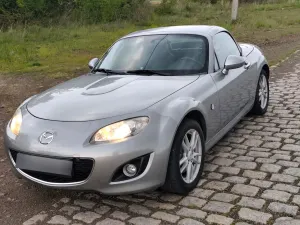 Mazda MX-5 (Miata) 2010