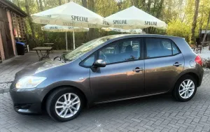 Toyota Auris I 2.0 D-4D Luna 2009