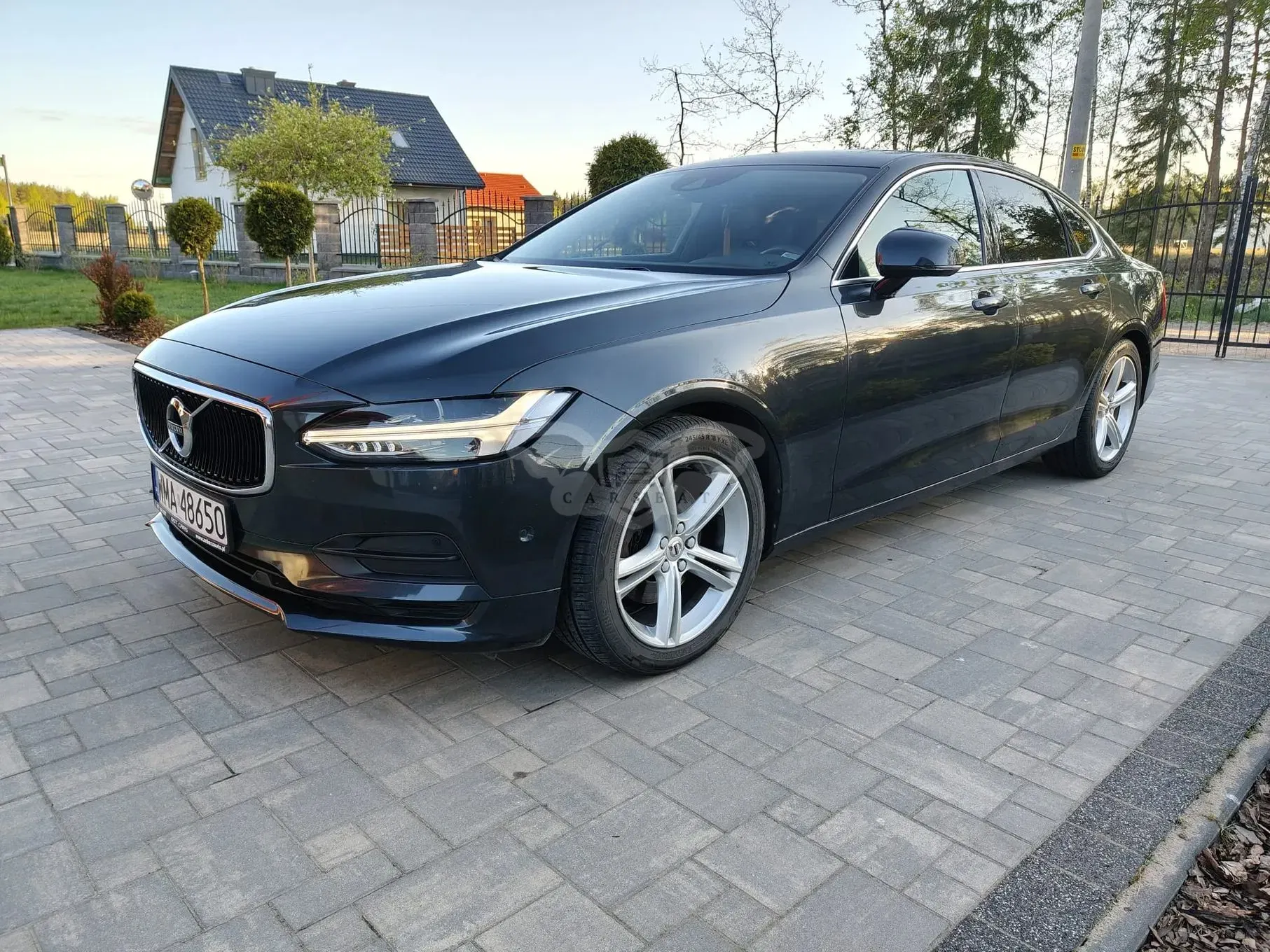 Volvo S90 D4 Geartronic Momentum 2017