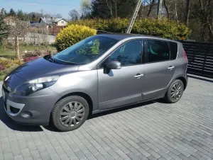 Renault Scenic III dCi 110 EDC Bose Edition 2011