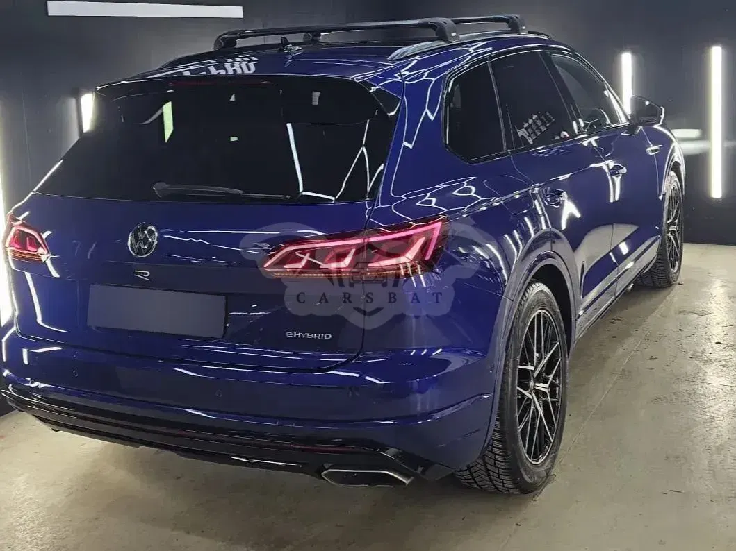 Volkswagen Touareg III 3.0 V6 TFSI Plug-In Hybrid 4Mot R 2021