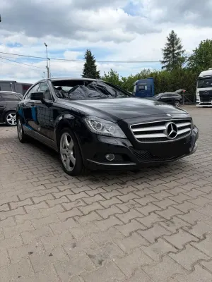 Mercedes-Benz CLS C218 350 CDI DPF BlueEFFICIENCY 7G-TRONIC 2011