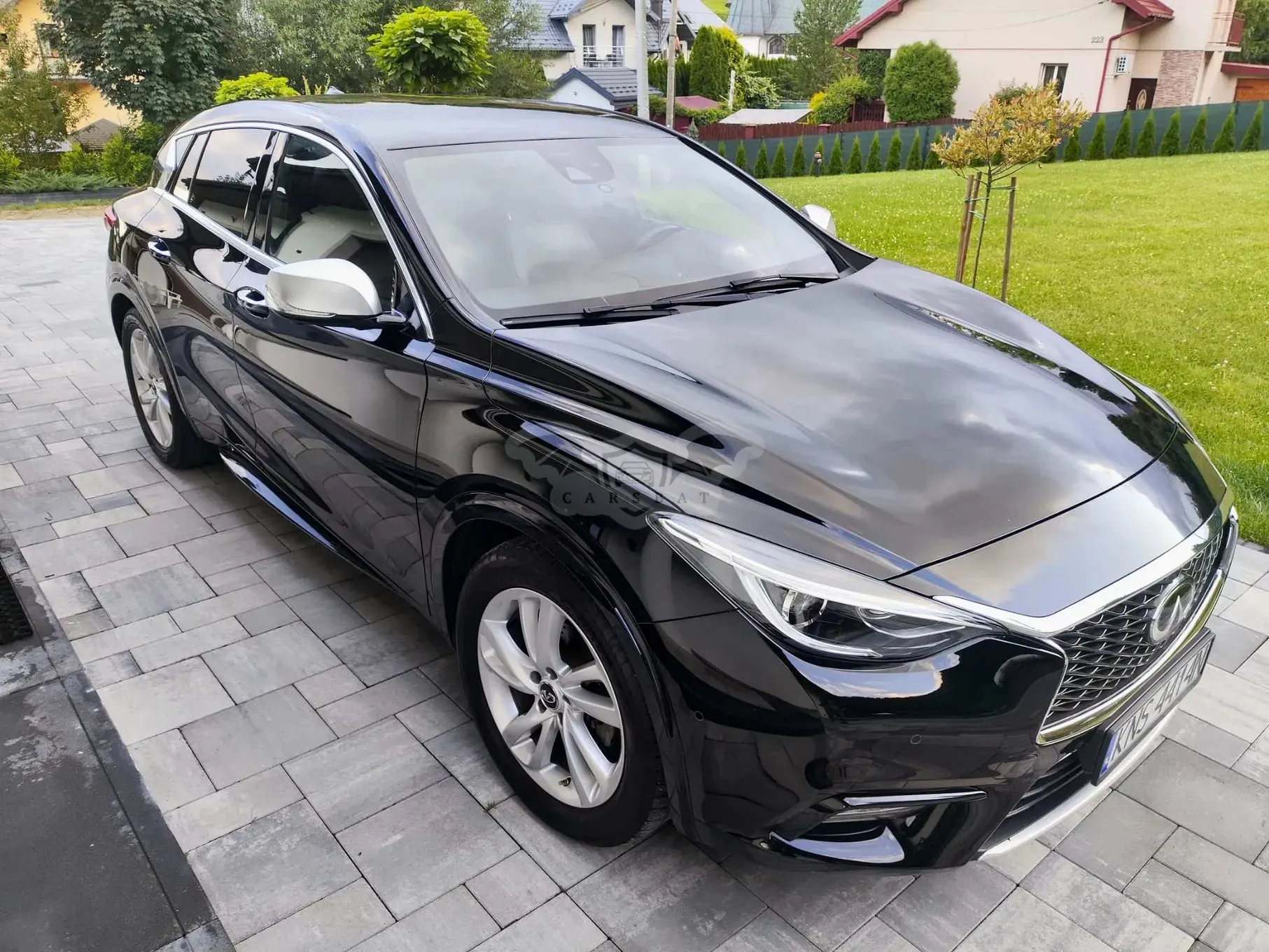 Infiniti Q30 1.5d Premium City Black 2017