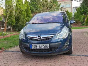 Opel Corsa D 1.4 16V Active 2012