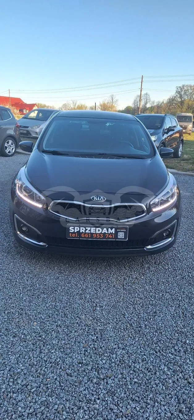 Kia Ceed II 1.6 GDI Dream Team Edition 2015