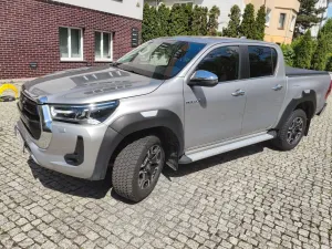 Toyota Hilux 2.8 D-4D Double Cab SR5 4x4 2022