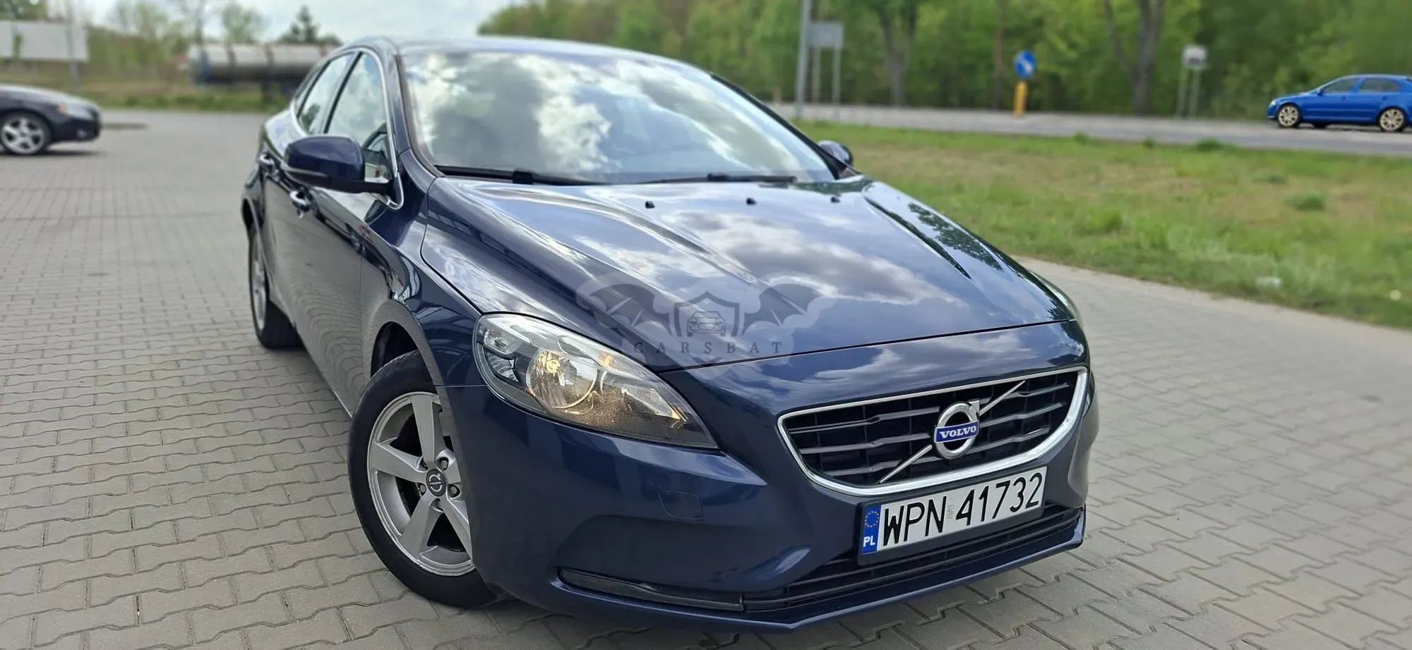 Volvo V40 II D4 Momentum 2014