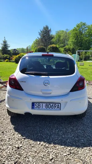 Opel Corsa D 1.4 16V Color Edition 2011