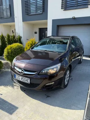 Opel Astra J 1.7 CDTI 2014