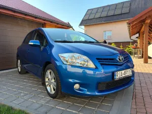 Toyota Auris I 2.0 D-4D 2011