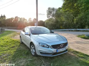 Volvo S60 II D2 Momentum 2014