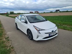 Toyota Prius IV Hybrid Executive 2016
