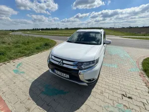 Mitsubishi Outlander III 2.0 Intense + 4WD CVT 2017