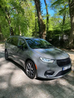 Chrysler Pacifica 2024