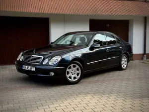 Mercedes-Benz E W211 2002