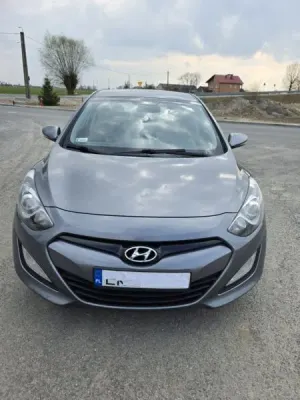 Hyundai i30 II blue 1.6 CRDi YES Gold 2012