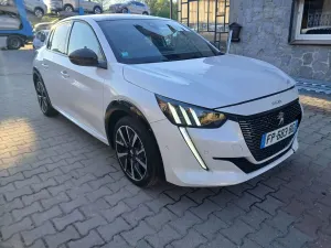 Peugeot 208 II PureTech 100 EAT8 GT 2020