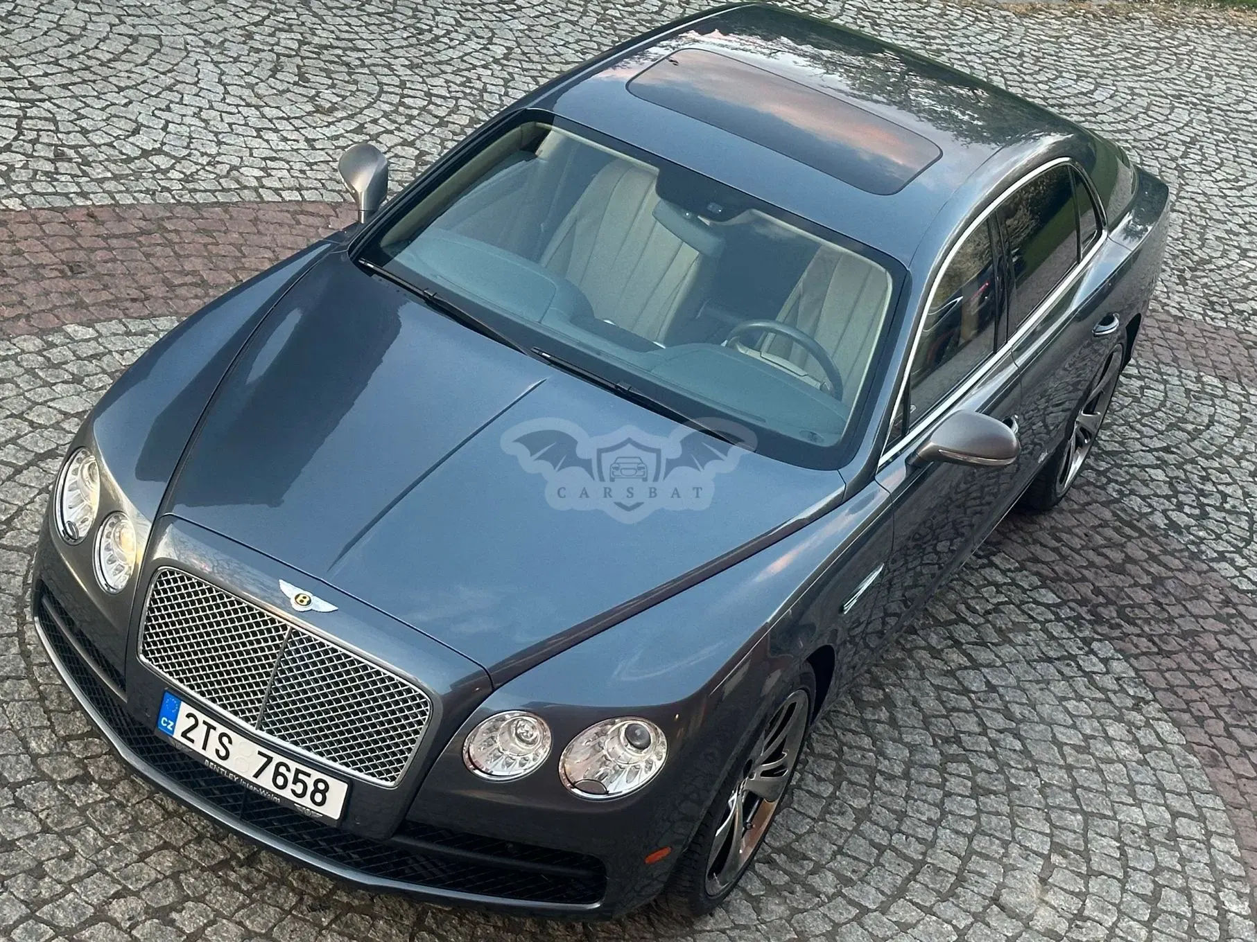 Bentley Flying Spur V8 Mulliner 2017