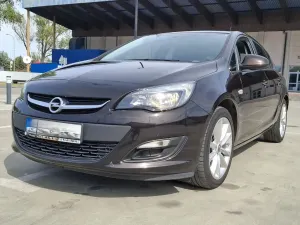 Opel Astra J 1.6 CDTI Essentia 2015