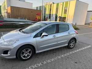 Peugeot 308 T7 1.6 HDi Access 2013