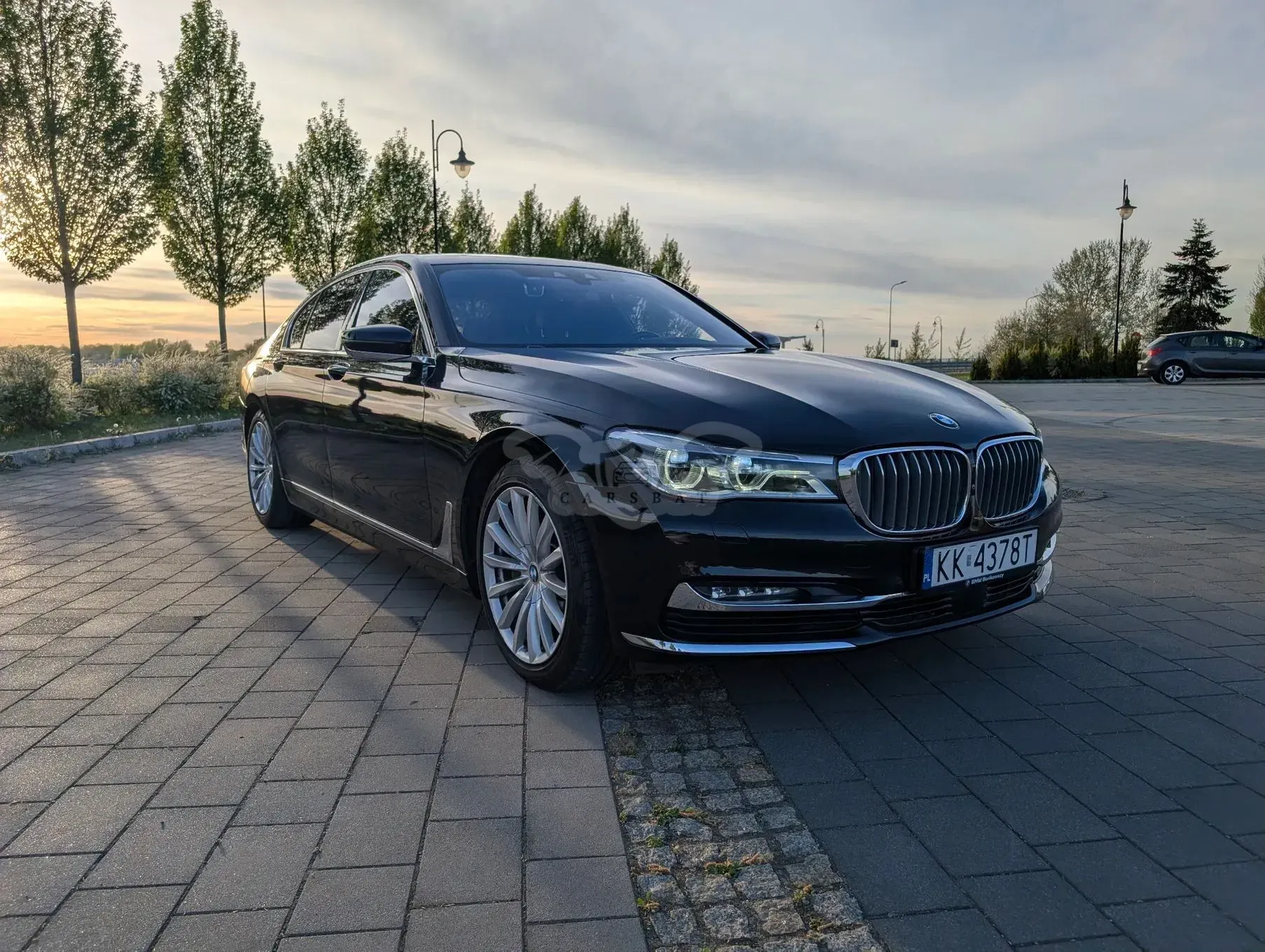 BMW 7 Series G11/12 750i xDrive 2017