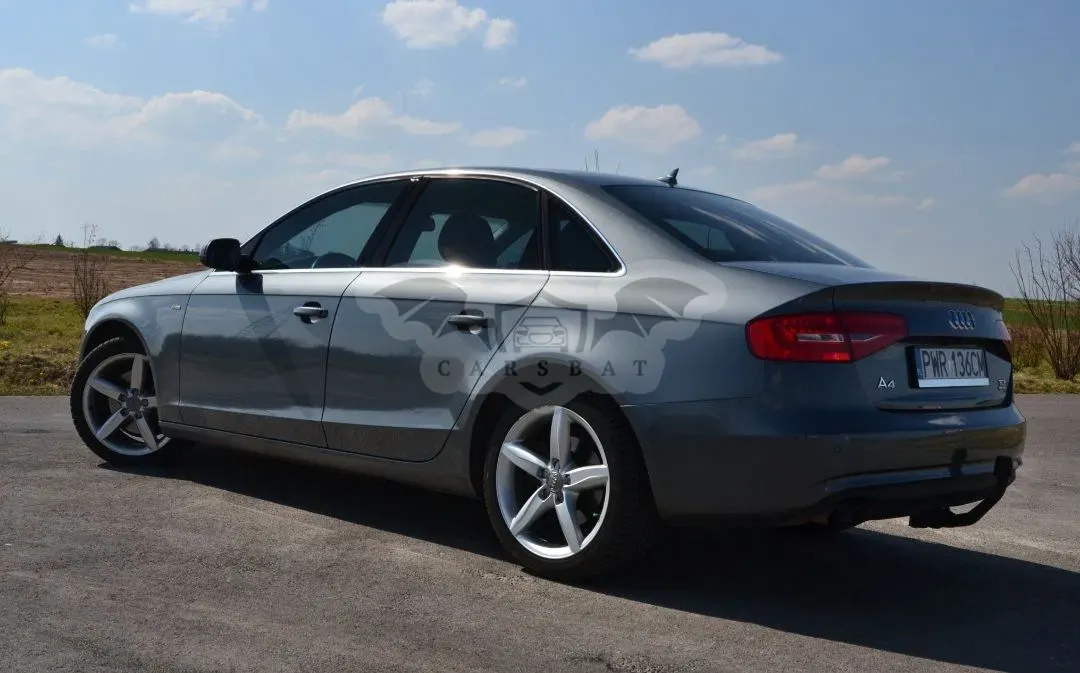 Audi A4 B8 2.0 TDI DPF quattro Ambition 2012