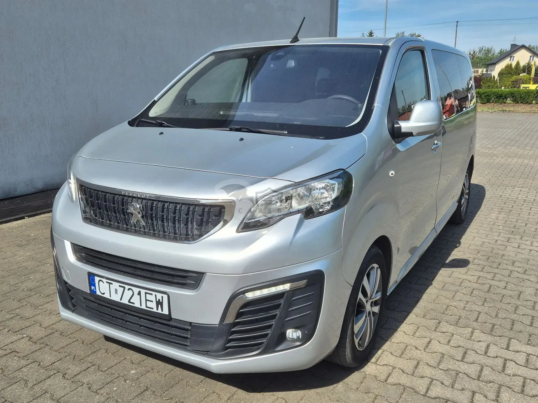 Peugeot Traveller 2017