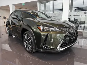 Lexus UX 300h F Sport Design 2025