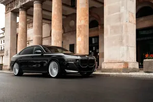 BMW 7 Series G70 740d xDrive mHEV M Sport sport 2024