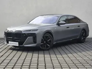 BMW 7 Series G70 740d xDrive mHEV M Sport sport 2024