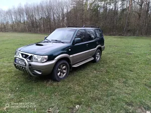 Nissan Terrano II 2000