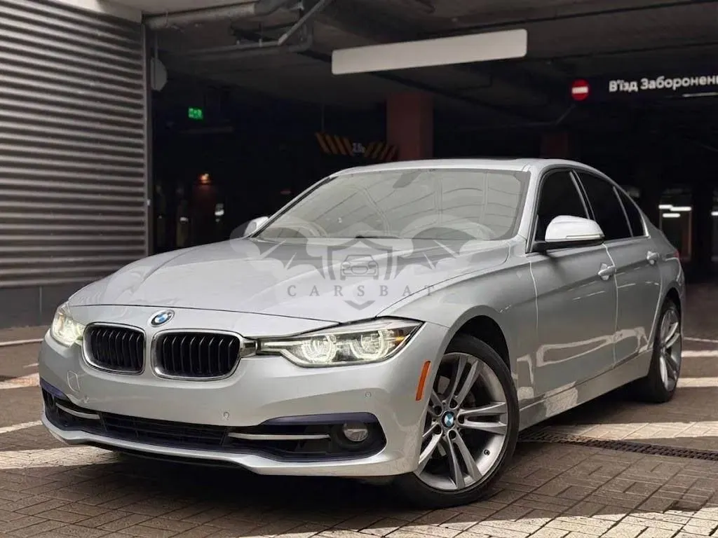 BMW 3 Series F30/F31 330i xDrive 2017