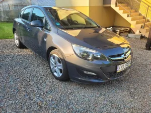 Opel Astra J 1.4 Turbo 2012