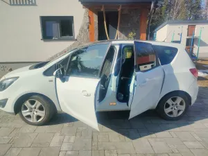 Opel Meriva II 2011