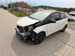 Toyota Yaris III Hybrid 100 Business Edition 2018