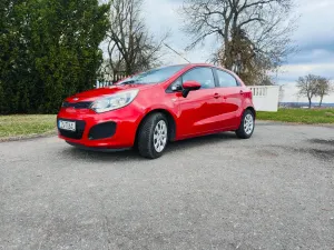 Kia Rio III 1.2 Attract 2013